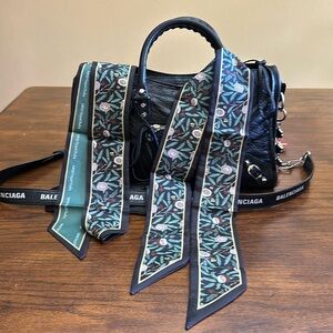 UNBRANDED TWILLY SCARF SET